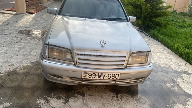 Mercedes C 280 1996, 300,000 km - 2.8 л - Salyan