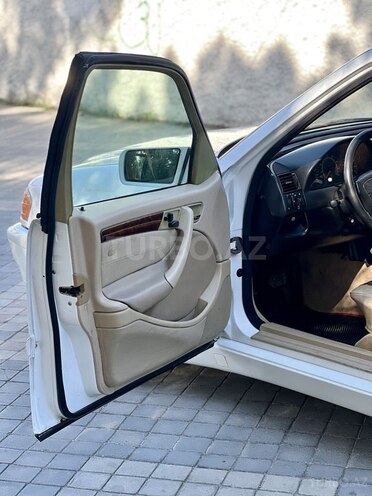 Mercedes C 230 2000, 297,500 km - 2.3 л - Sumqayıt