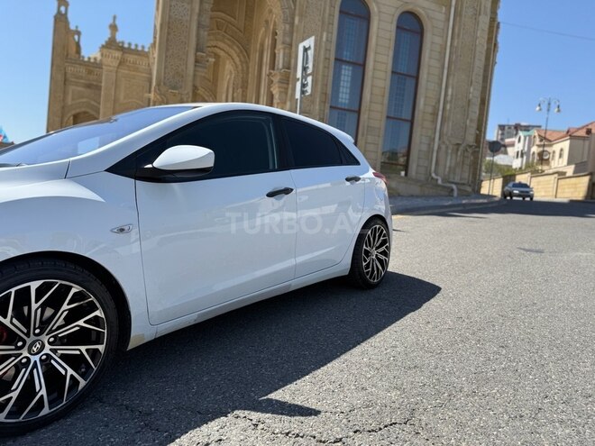 Hyundai i30 2016, 211,000 km - 1.6 л - Bakı