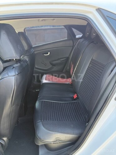 Hyundai i30 2016, 211,000 km - 1.6 л - Bakı