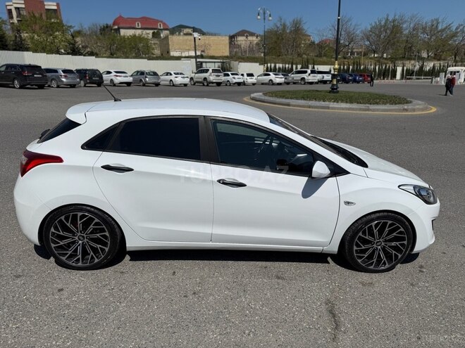 Hyundai i30 2016, 211,000 km - 1.6 л - Bakı