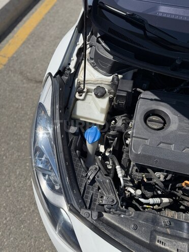 Hyundai i30 2016, 211,000 km - 1.6 л - Bakı