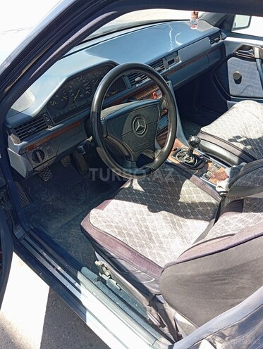 Mercedes E 220 1993, 642,808 km - 2.2 l - Bakı