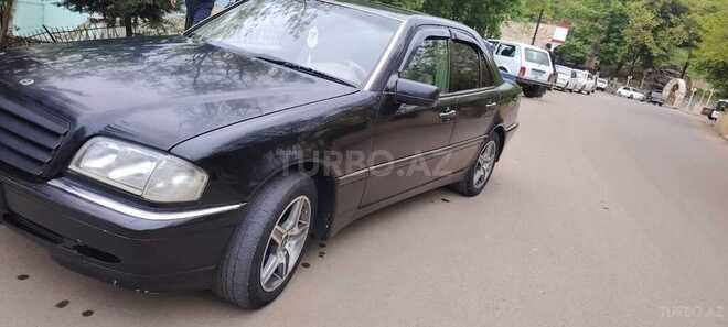 Mercedes C 230 1999, 405,555 km - 2.3 л - Lerik