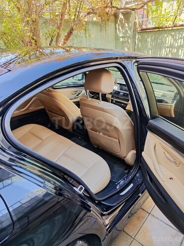 BMW 528 2015, 282,000 km - 2.0 l - Bakı