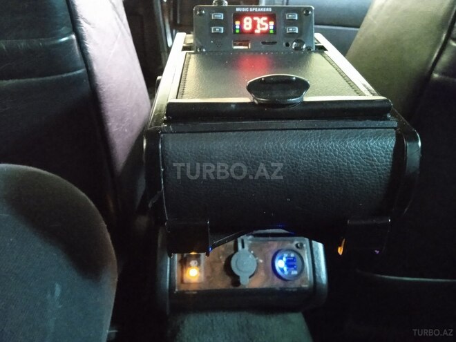 Audi A8 1997, 200,000 km - 3.7 l - Bakı