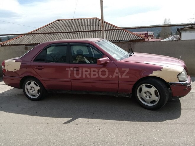 Mercedes C 220 1994, 350,000 km - 2.2 l - Qusar