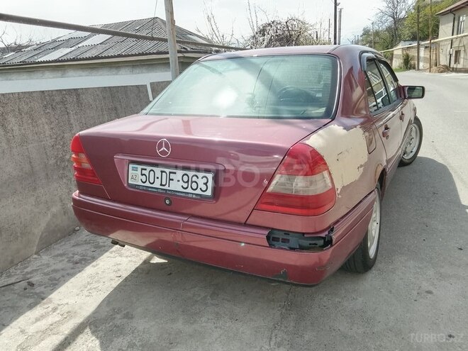 Mercedes C 220 1994, 350,000 km - 2.2 l - Qusar