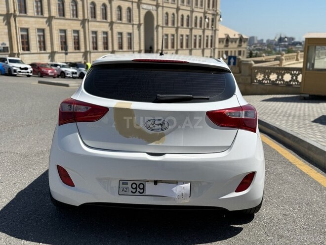 Hyundai i30 2016, 211,000 km - 1.6 л - Bakı