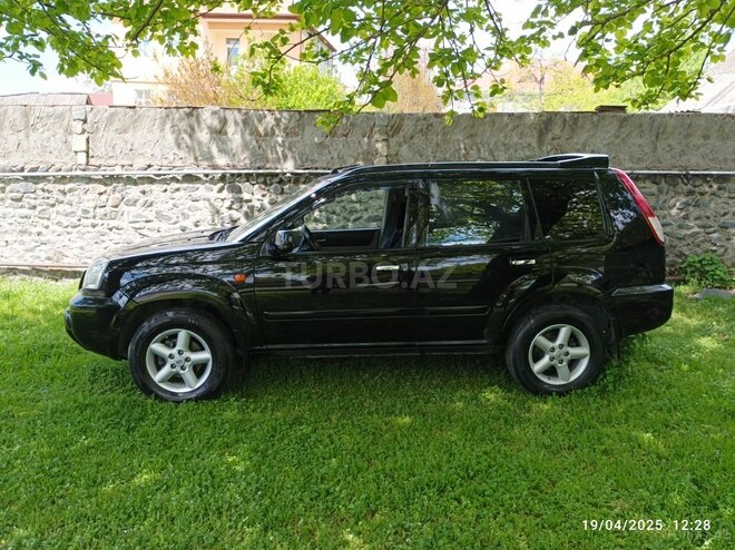 Nissan X-Trail 2003, 300,009 km - 2.0 l - Zaqatala