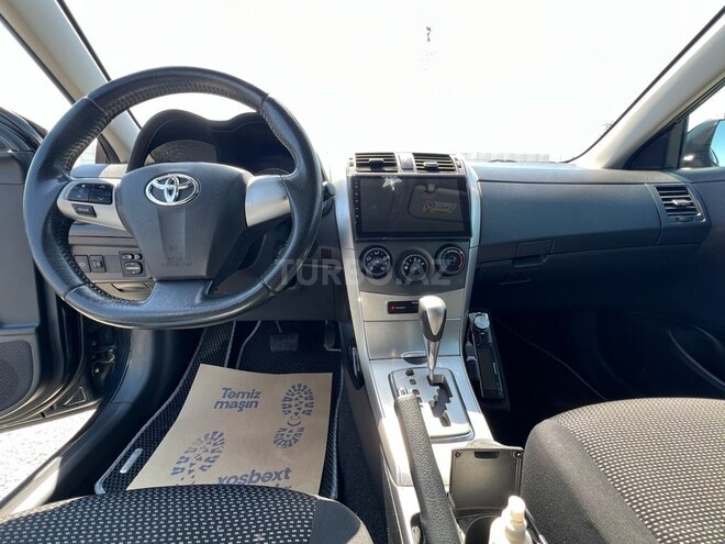Toyota Corolla 2013, 246,000 km - 1.6 l - Bakı