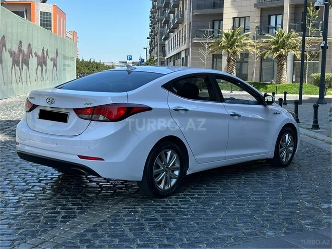 Hyundai Avante 2015, 313,000 km - 1.6 l - Bakı