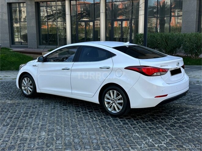 Hyundai Avante 2015, 313,000 km - 1.6 l - Bakı