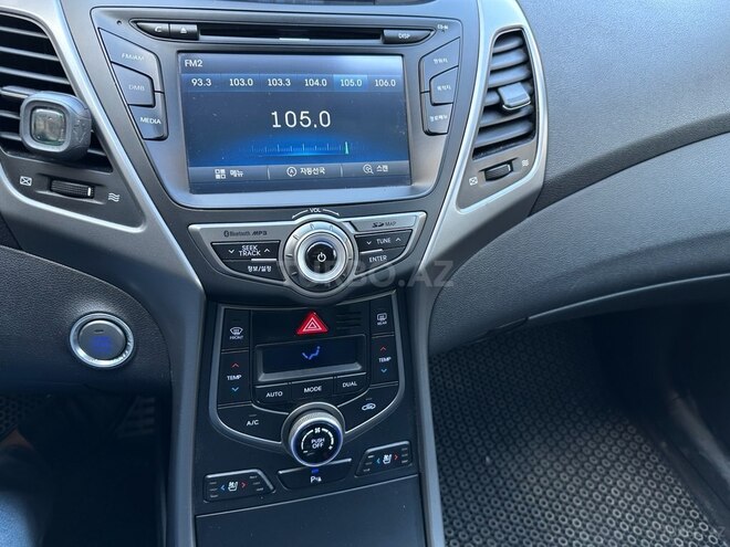 Hyundai Avante 2015, 313,000 km - 1.6 l - Bakı