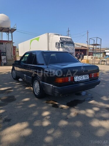 Mercedes 190 1991, 300,000 km - 2.0 l - Lənkəran
