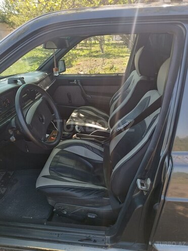 Mercedes 190 1991, 300,000 km - 2.0 l - Lənkəran