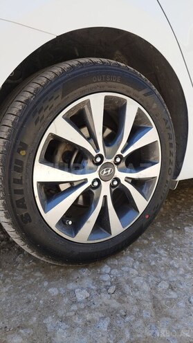 Hyundai Accent 2013, 141,975 km - 1.6 l - Bakı