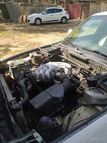 BMW 528 1989, 200,000 km - 2.8 l - Bakı