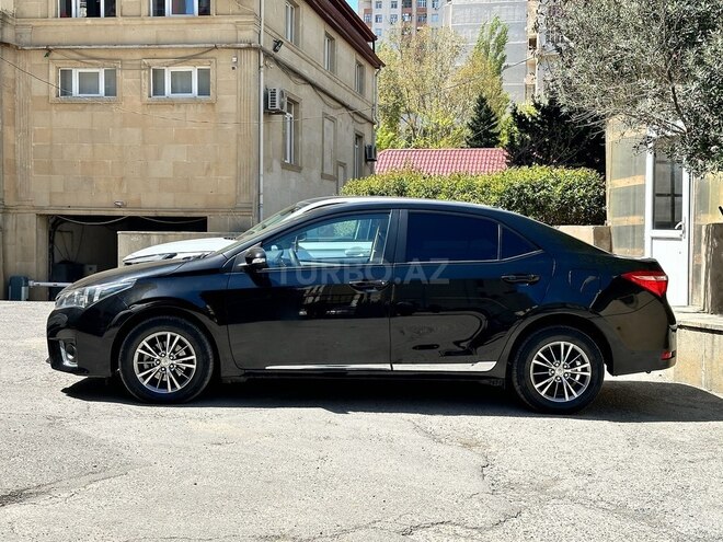 Toyota Corolla 2014, 118,000 km - 1.6 l - Bakı