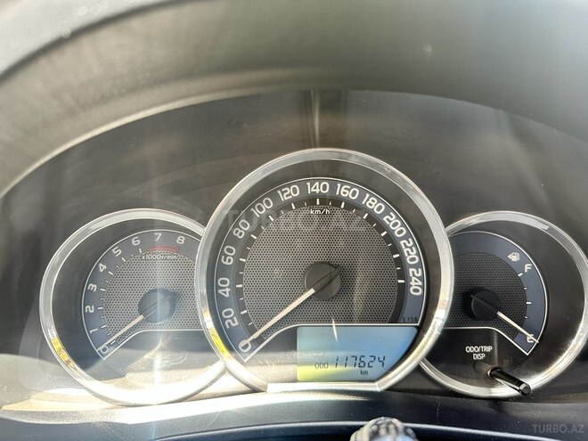 Toyota Corolla 2014, 118,000 km - 1.6 l - Bakı