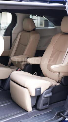 Toyota Sienna 2021, 45,300 km - 2.5 l - Bakı