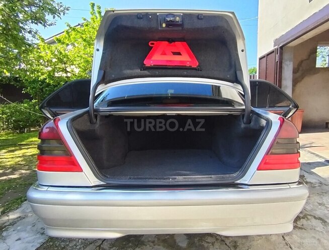Mercedes C 240 1998, 390,000 km - 2.4 l - Masallı