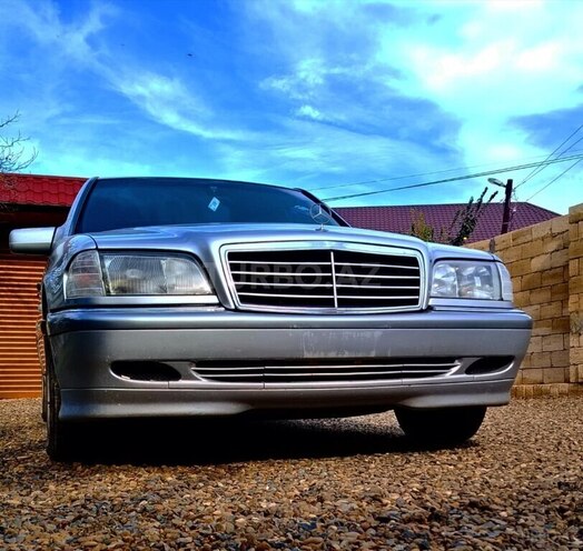 Mercedes C 240 1998, 390,000 km - 2.4 l - Masallı