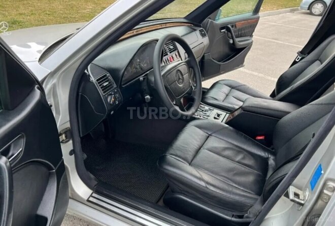 Mercedes C 240 1998, 390,000 km - 2.4 l - Masallı