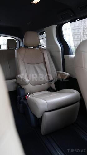 Toyota Sienna 2021, 45,300 km - 2.5 l - Bakı