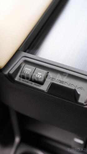 Toyota Sienna 2021, 45,300 km - 2.5 l - Bakı