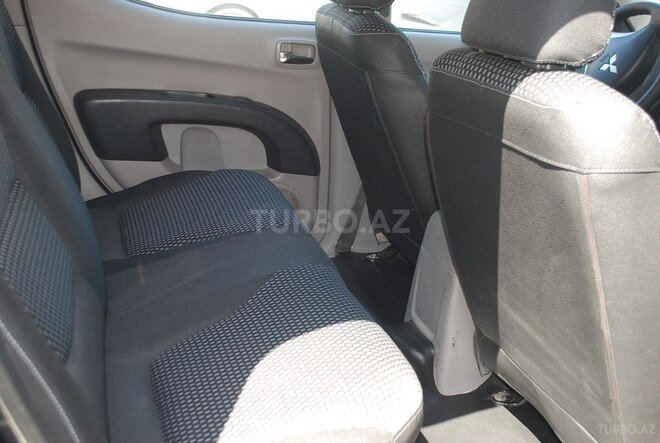 Mitsubishi L200 2011, 425,471 km - 2.5 l - Bakı