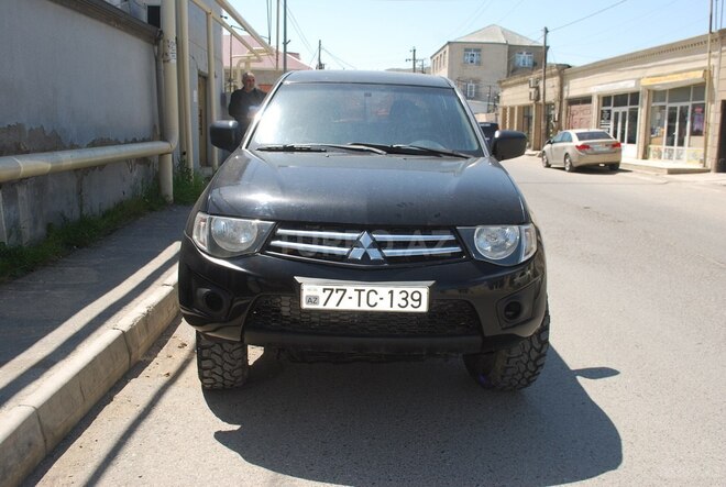 Mitsubishi L200 2011, 425,471 km - 2.5 l - Bakı