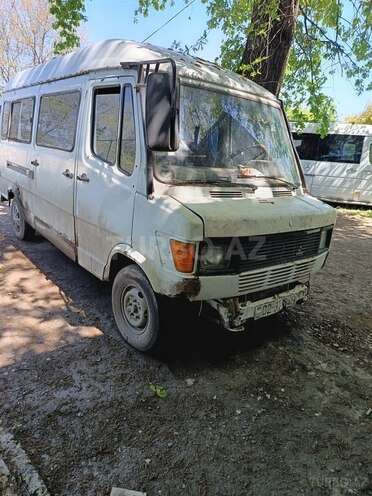 Mercedes 609 D 1993, 200,030 km - 2.3 л - Bakı