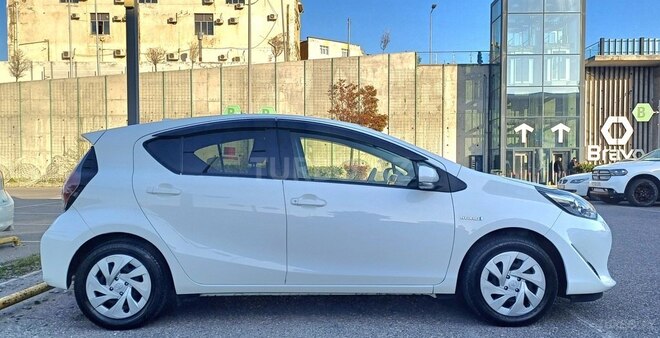 Toyota Aqua 2019, 93,000 km - 1.5 л - Bakı