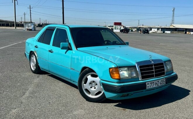 Mercedes E 260 1985, 398,571 km - 2.6 l - Bakı
