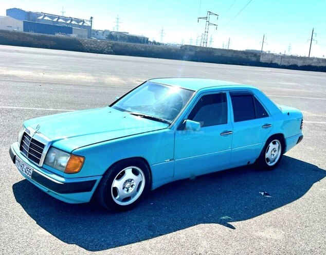 Mercedes E 260 1985, 398,571 km - 2.6 l - Bakı
