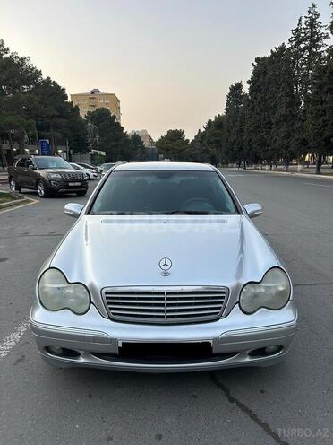 Mercedes C 220 d 2003, 300,000 km - 2.2 l - Sumqayıt