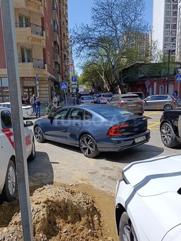 Volvo S90 2023, 37,500 km - 2.0 л - Bakı