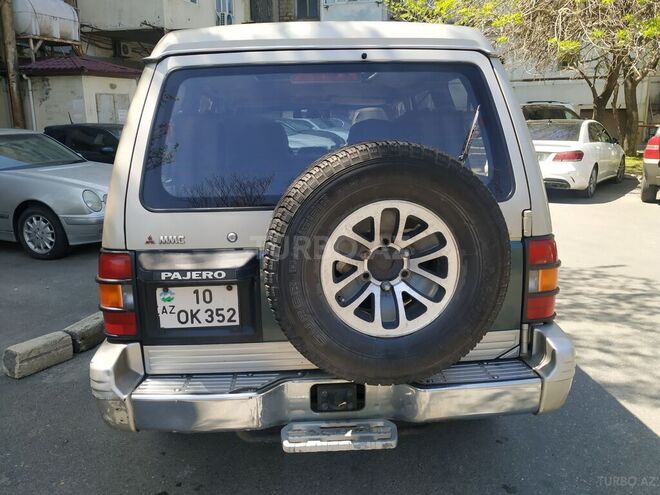 Mitsubishi Pajero 1991, 250,000 km - 2.5 l - Bakı