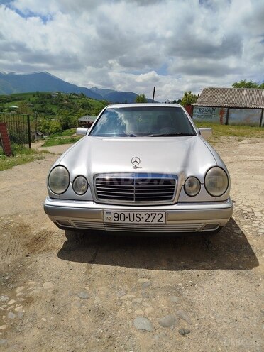 Mercedes E 200 1998, 266,000 km - 2.0 l - Bakı