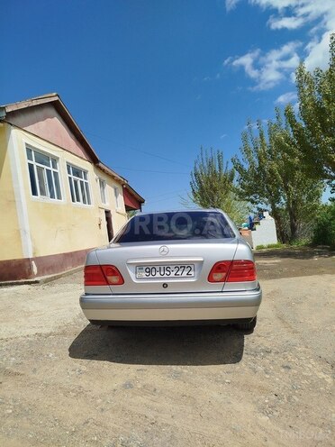 Mercedes E 200 1998, 266,000 km - 2.0 l - Bakı