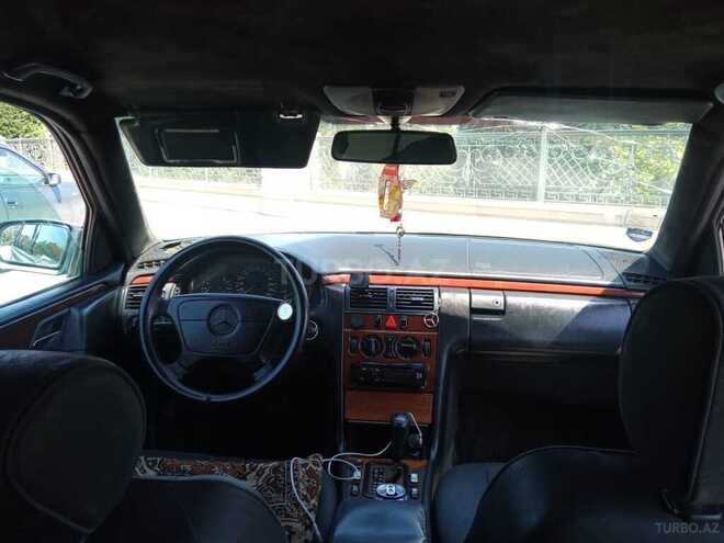 Mercedes E 220 d 1998, 205,421 km - 2.2 л - Bərdə