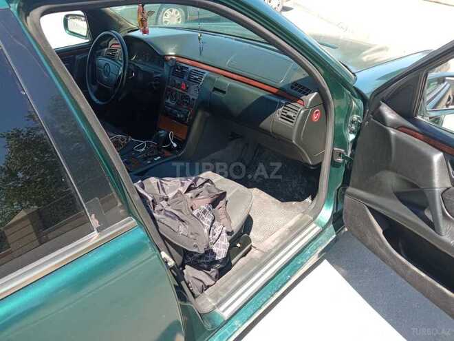 Mercedes E 220 d 1998, 205,421 km - 2.2 л - Bərdə
