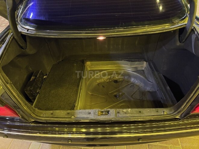 Mercedes E 220 d 2000, 234,000 km - 2.2 л - Şirvan