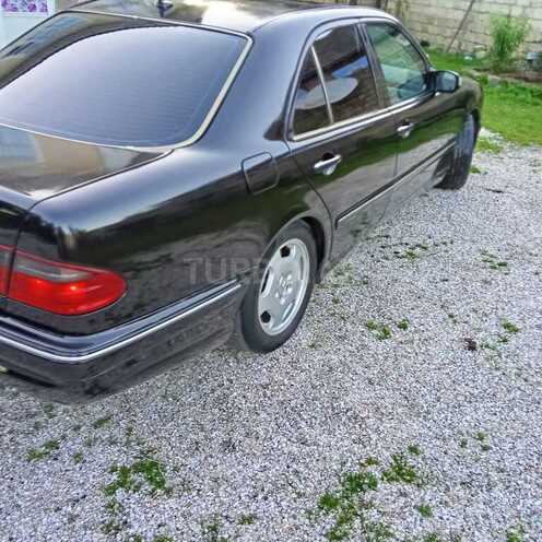 Mercedes E 240 1999, 380,000 km - 2.4 л - Bakı