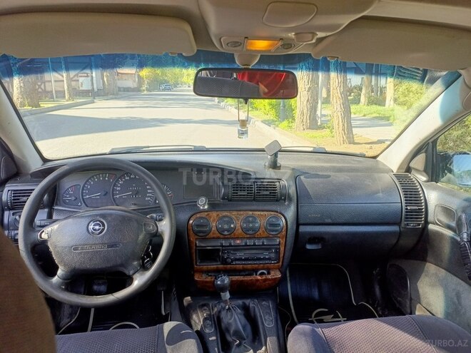 Opel Omega 1997, 250,000 km - 2.0 l - Şəmkir