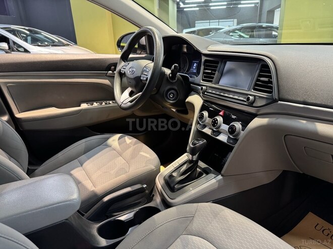 Hyundai Elantra 2019, 115,000 km - 2.0 л - Bakı