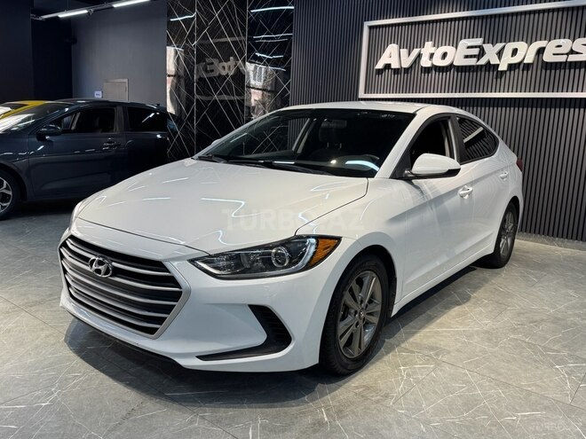 Hyundai Elantra-4