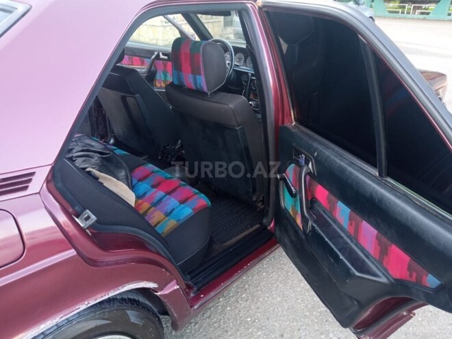 Mercedes 190 1990, 245,568 km - 1.8 l - Qazax