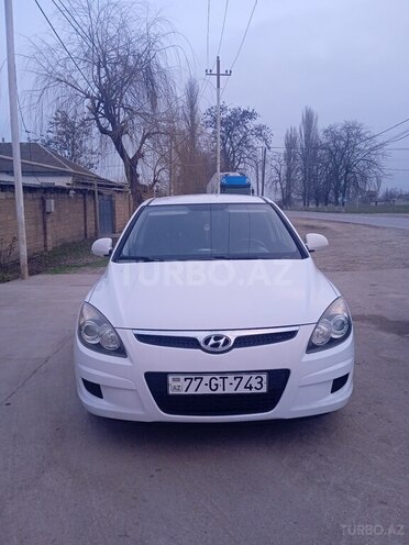 Hyundai i30 2009, 270,000 km - 1.4 л - Şabran